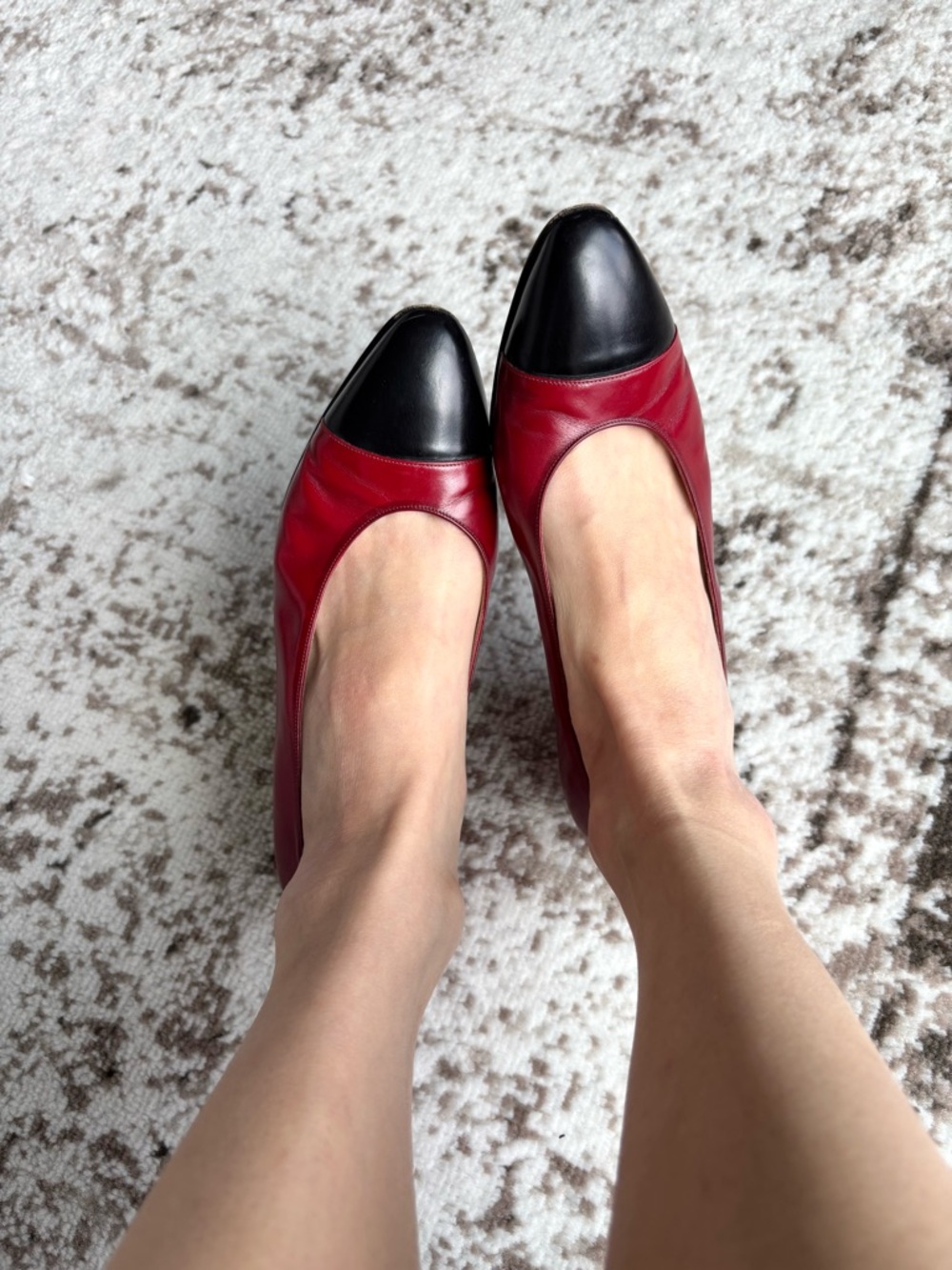 Vintage Salvatore Ferragamo Red Leather Black Cap Toe Pumps Heels (Size 5.5) - Picture 7 of 11